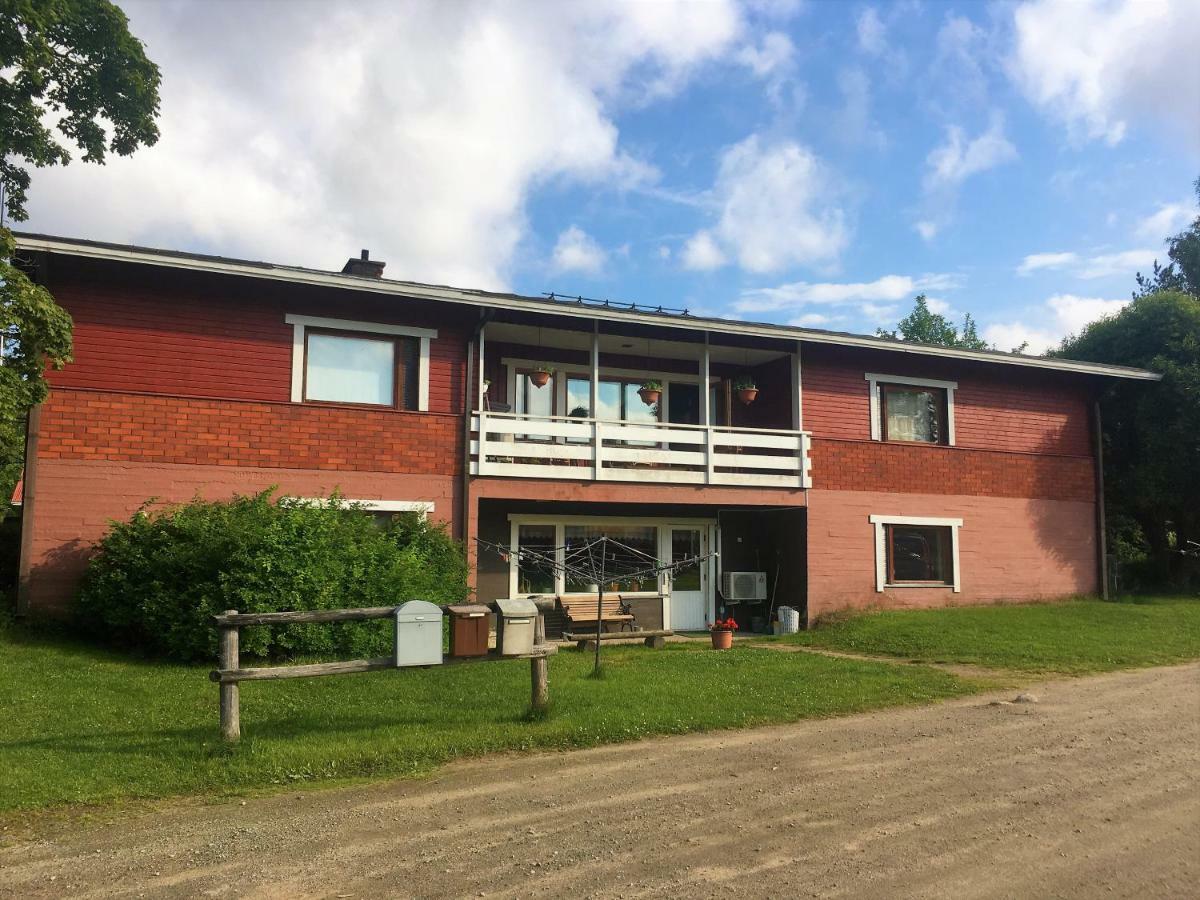 Surkeenjarvi Countryside B&B Moksinkylä エクステリア 写真